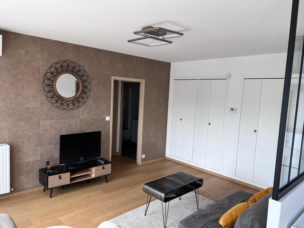 T2 Centre Ville, Soulages, Amphitheatre - Wifi Clim Balcon Parking Rodez Exterior foto